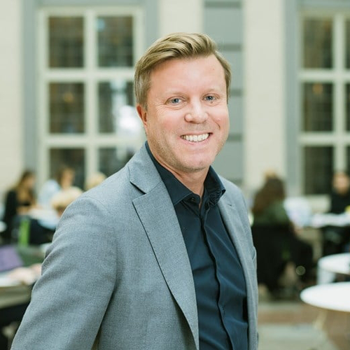 Mattias Nordqvist (Stockholm School of Economics)